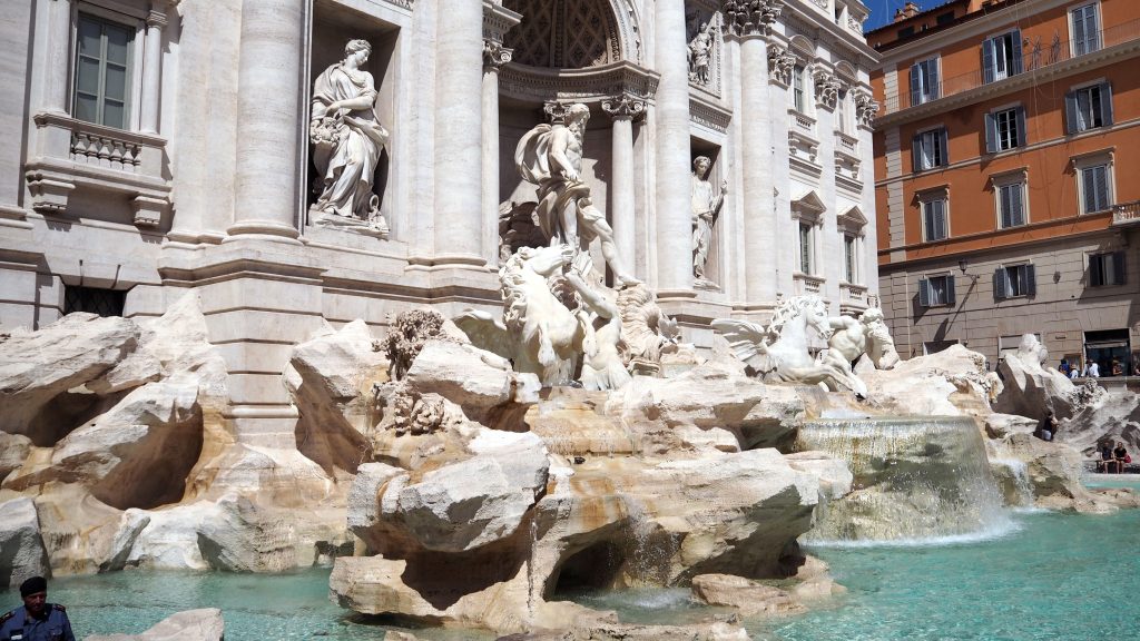 rome-fontaine-trevi